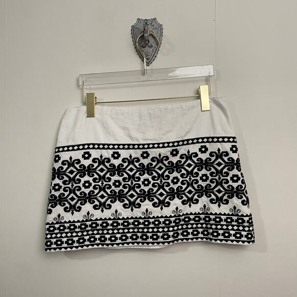 Anthropologie Tibi 6 micro mini skirt boho chic embroidered black white - Picture 1 of 7